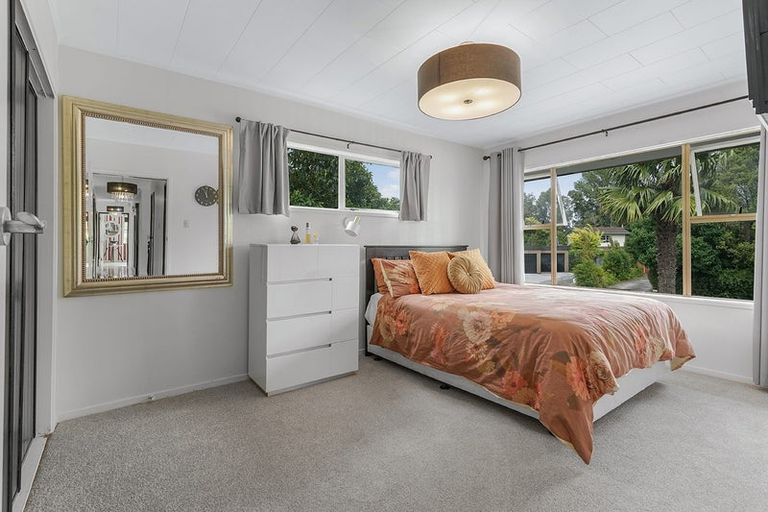 Photo of property in 32 Chedworth Avenue, Chedworth, Hamilton, 3210