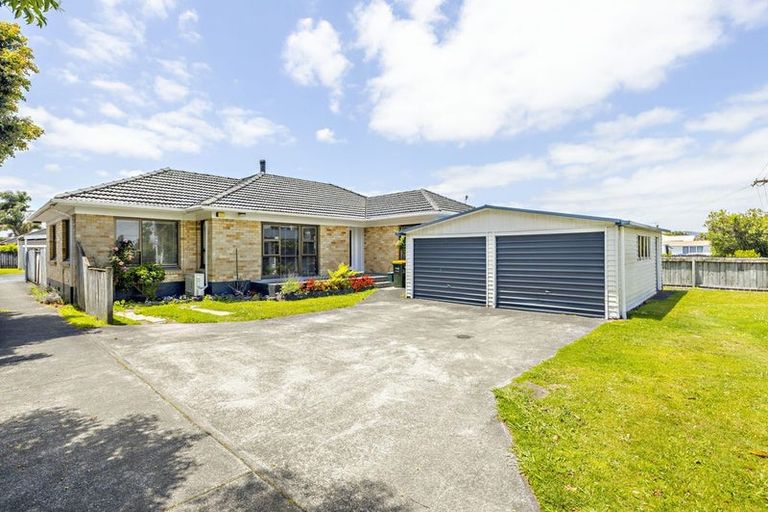 Photo of property in 18 Cameron Street, Papakura, 2110