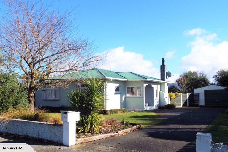 Photo of property in 24 Garrison Street, Carterton, 5713