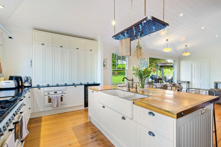 Photo of property in 140 Anzac Road, Pukekohe, 2120