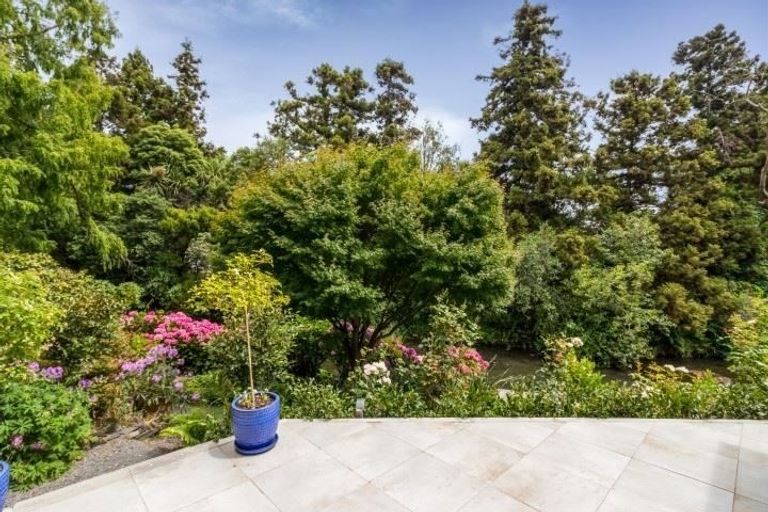 Photo of property in 15 Fendalton Road, Fendalton, Christchurch, 8014