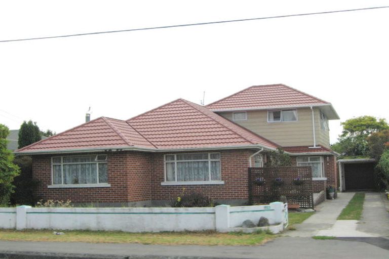 Photo of property in 223 Weston Road, St Albans, Christchurch, 8052