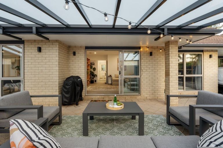 Photo of property in 32 Tomika Crescent, Papamoa Beach, Papamoa, 3118