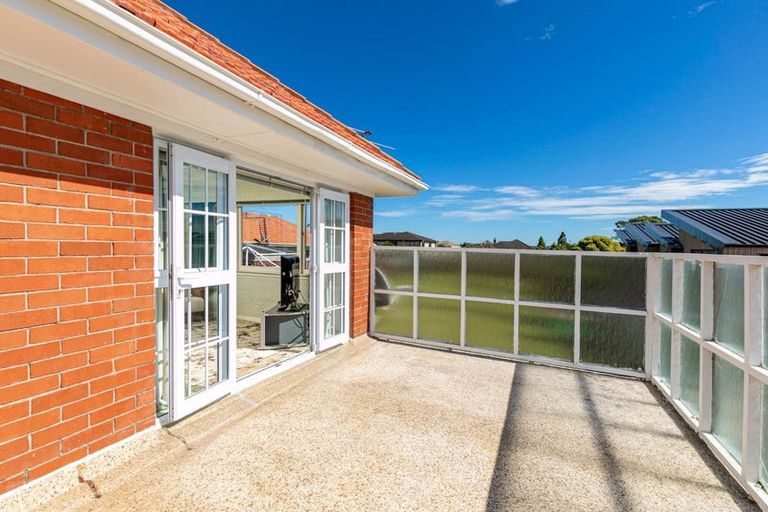 Photo of property in 39 Norman Road, Hauraki, Auckland, 0622