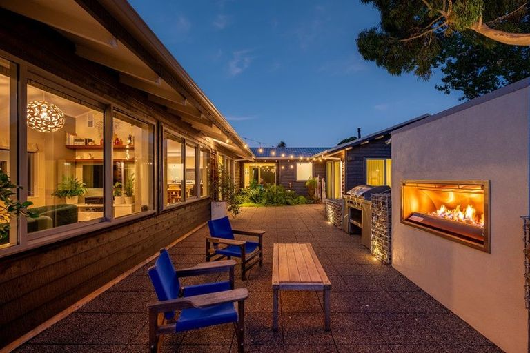 Photo of property in 4 Ferndale Drive, Waikanae, 5036