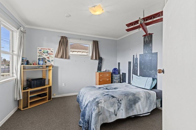 Photo of property in 10 Ross Street, Marton, 4710