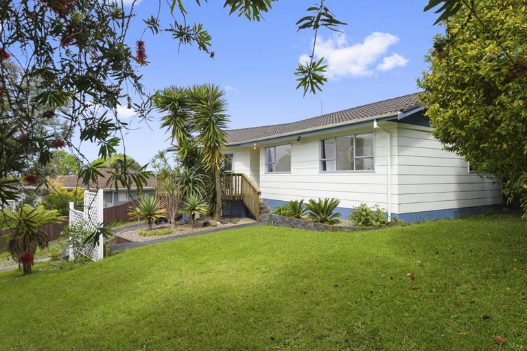 Photo of property in 5 Sari Place, Massey, Auckland, 0614
