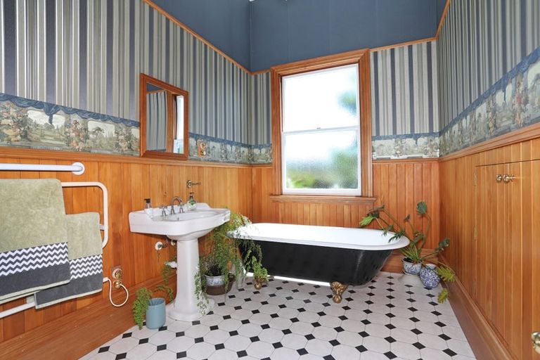 Photo of property in 84 Johnson Street, Bulls, 4818