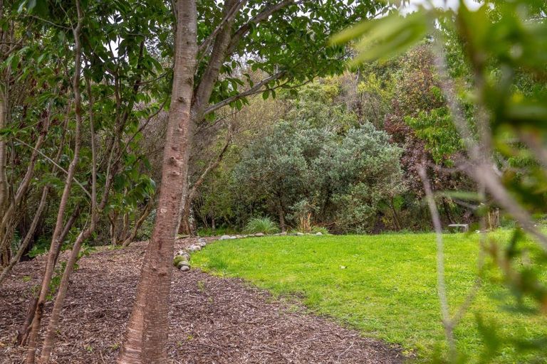 Photo of property in 16 Hickson Street, Featherston, 5710