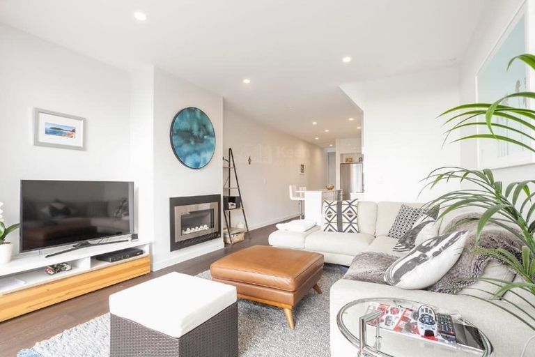 Photo of property in 9/83 Hinemoa Street, Birkenhead, Auckland, 0626