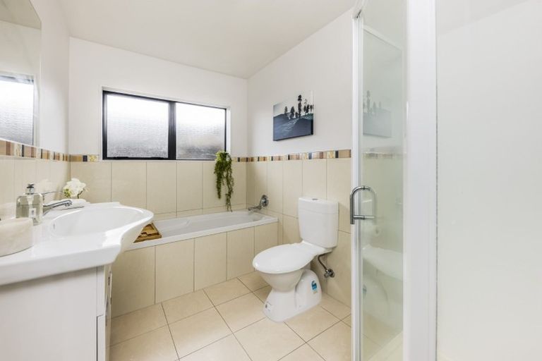 Photo of property in 9a Nogat Avenue, Papatoetoe, Auckland, 2024