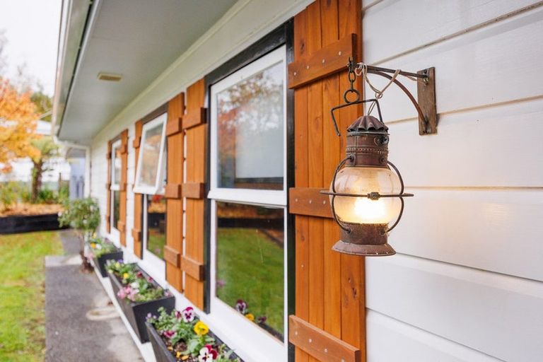 Photo of property in 8 Skerman Street, Marton, 4710