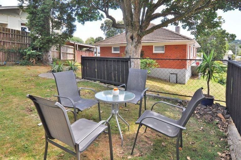 Photo of property in 2/151 Trafalgar Street, Onehunga, Auckland, 1061
