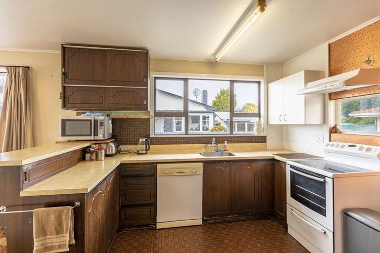 Photo of property in 21 Wycliffe Street, Onekawa, Napier, 4110