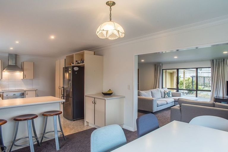 Photo of property in 21 Huia Street, Waikanae, 5036