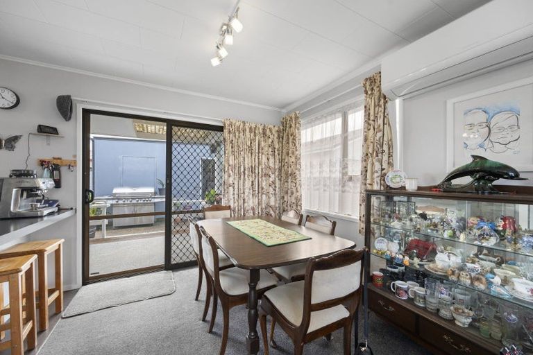Photo of property in 90 Freyberg Avenue, Tamatea, Napier, 4112