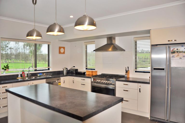 Photo of property in 177 Sandspit Road, Shelly Park, Auckland, 2014