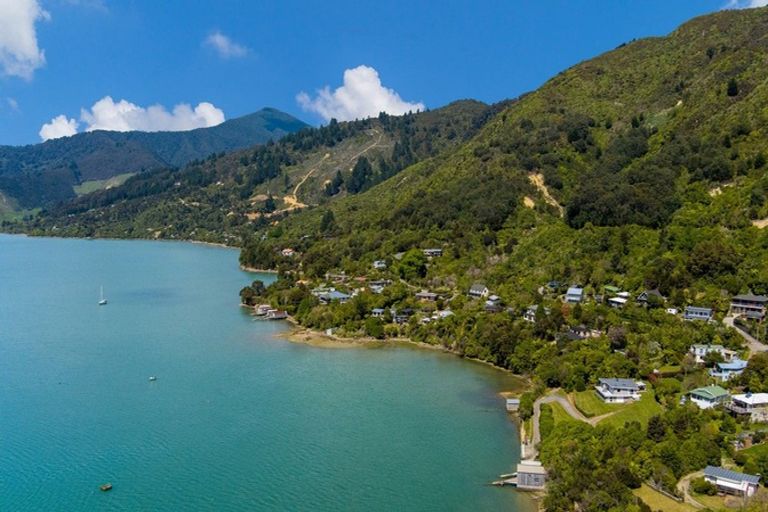 Photo of property in 56 Moenui Road, Havelock, Picton, 7281