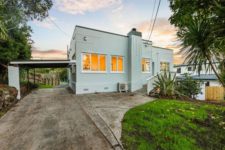 Photo of property in 158 Hutchinson Avenue, New Lynn, Auckland, 0600