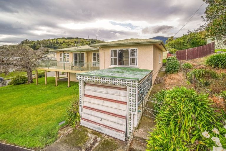 Photo of property in 183 The Ridgeway, Stoke, Nelson, 7011