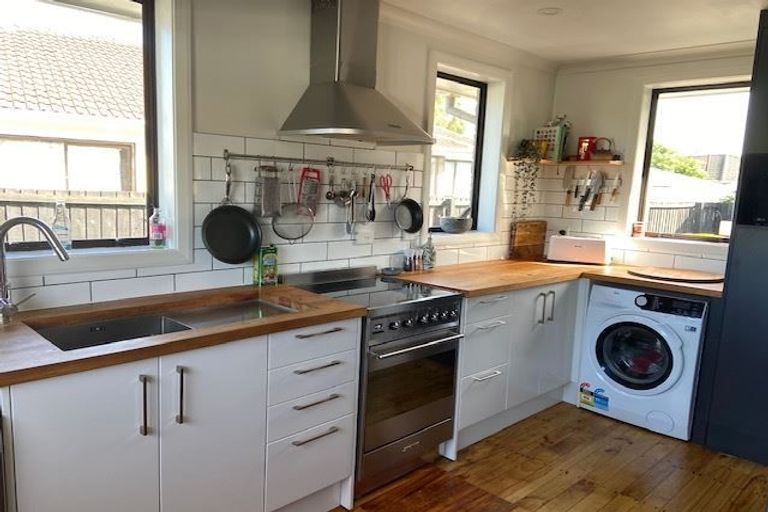 Photo of property in 12 Redgrave Street, Hoon Hay, Christchurch, 8025