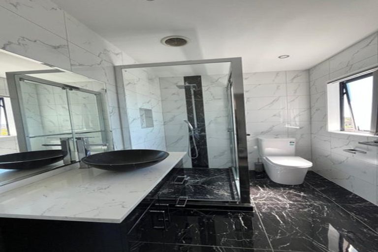 Photo of property in 6 Arrowsmith Drive, Clover Park, Auckland, 2019