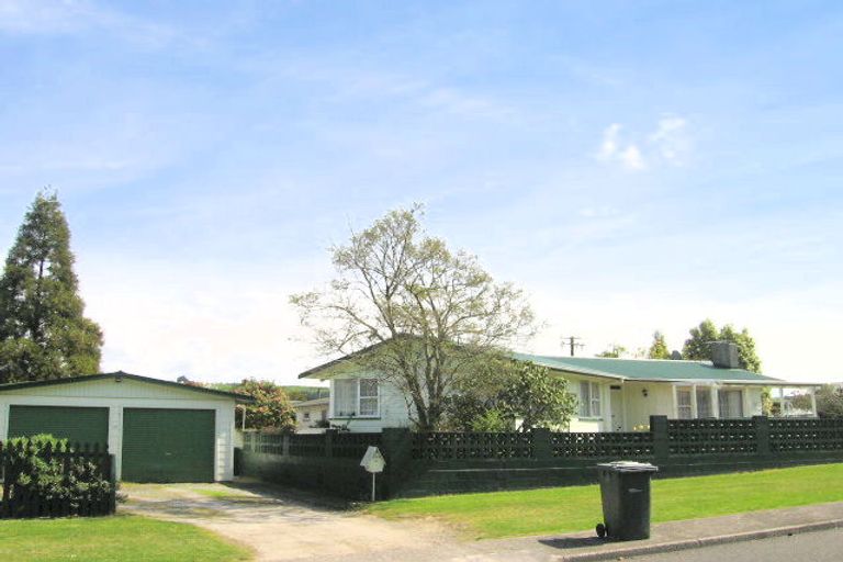 Photo of property in 4 Rimuvale Street, Pukehangi, Rotorua, 3015
