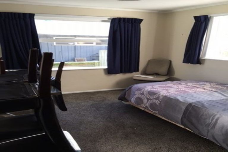 Photo of property in 2 Watson Drive, Paraparaumu Beach, Paraparaumu, 5032