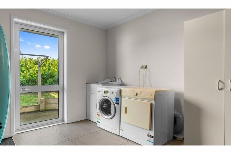 Photo of property in 24 Longview Street, Mangawhai, 0505