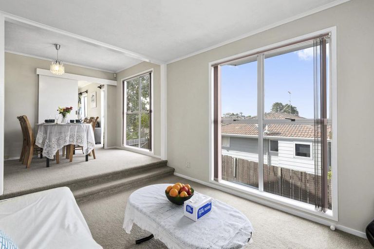 Photo of property in 5 Sari Place, Massey, Auckland, 0614