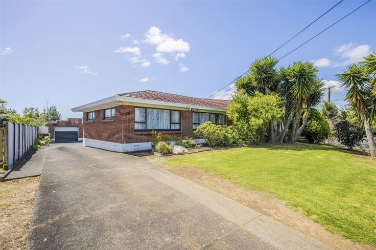 Photo of property in 1/6 Buckingham Crescent, Manukau, Auckland, 2025