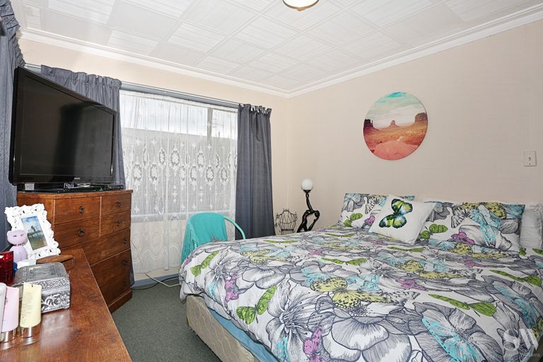 Photo of property in 52 Glengarry Crescent, Glengarry, Invercargill, 9810