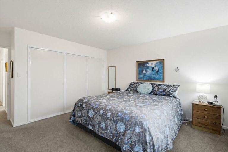 Photo of property in 8 Kennedys Bush Road, Halswell, Christchurch, 8025