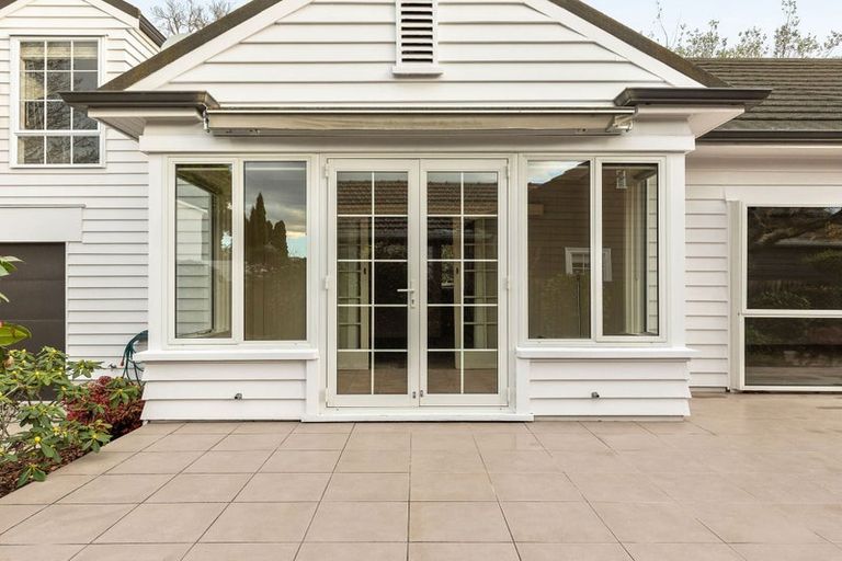 Photo of property in 112 Clyde Road, Ilam, Christchurch, 8041
