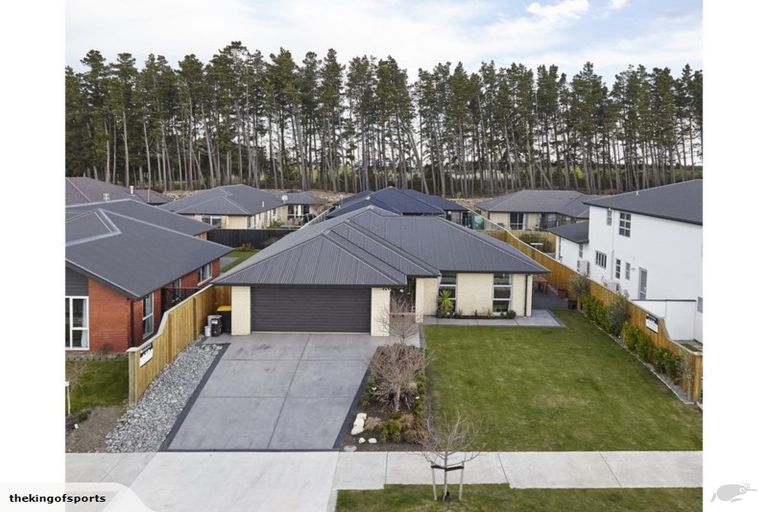 Photo of property in 7 Waimarie Street, Pegasus, 7612