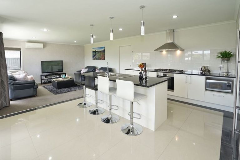 Photo of property in 14 Piwakawaka Court, Rototuna North, Hamilton, 3210