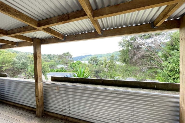 Photo of property in 675 Te Waitere Road, Taharoa, 3988