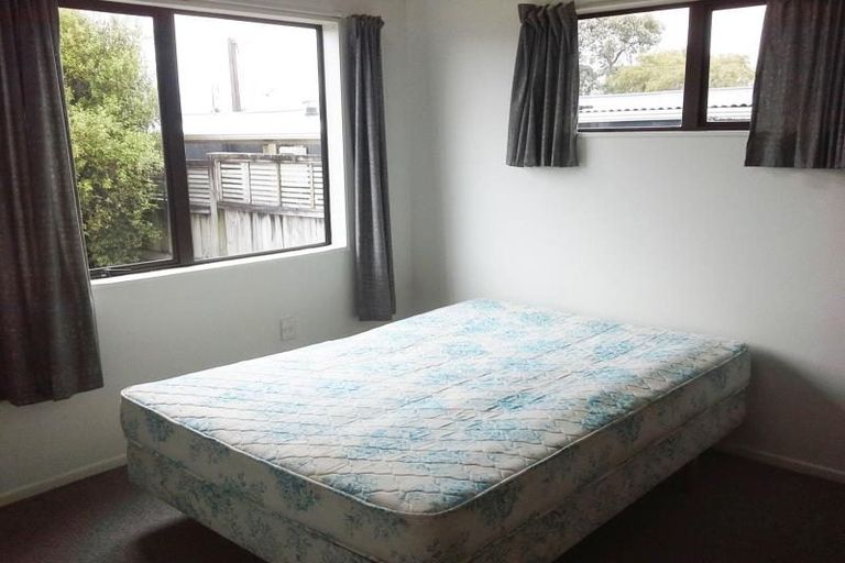 Photo of property in 259 Huatoki Street, Upper Vogeltown, New Plymouth, 4310