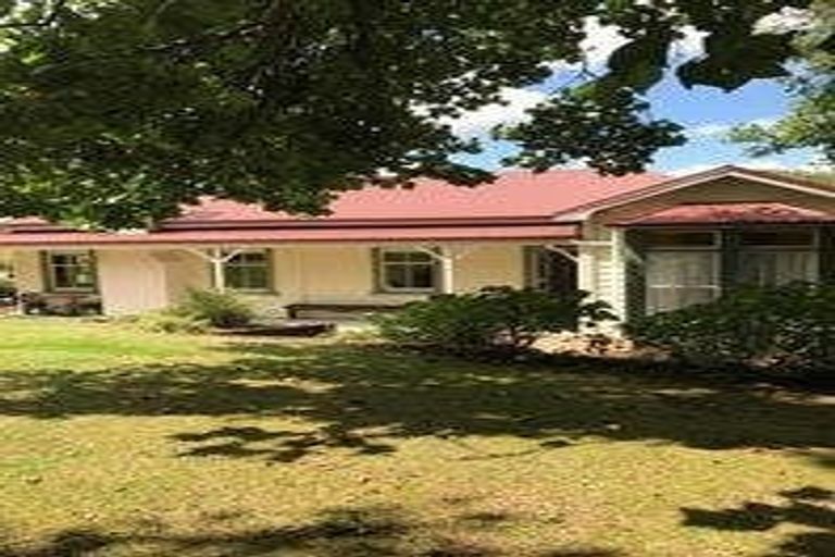 Photo of property in 43 Youngs Grove, Pukekohe, 2120