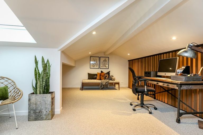 Photo of property in 22 Henui Street, Strandon, New Plymouth, 4312