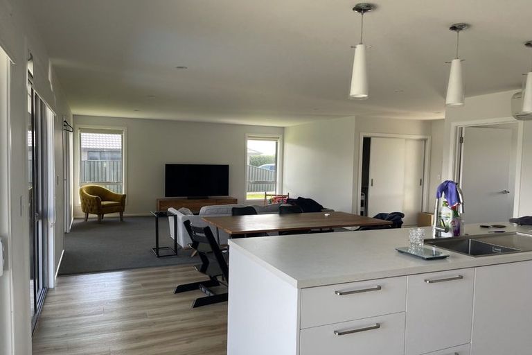 Photo of property in 8 Sunrise Drive, Seaward Bush, Invercargill, 9812