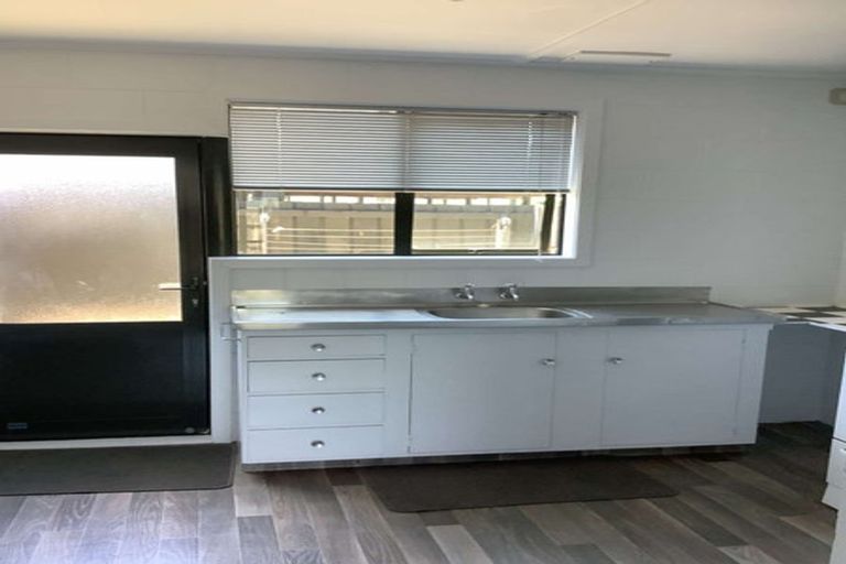 Photo of property in 2/86 Picton Avenue, Riccarton, Christchurch, 8011