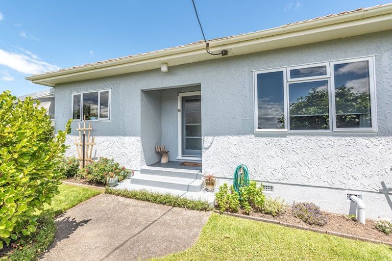 Photo of property in 12 Toro Street, Durie Hill, Whanganui, 4500