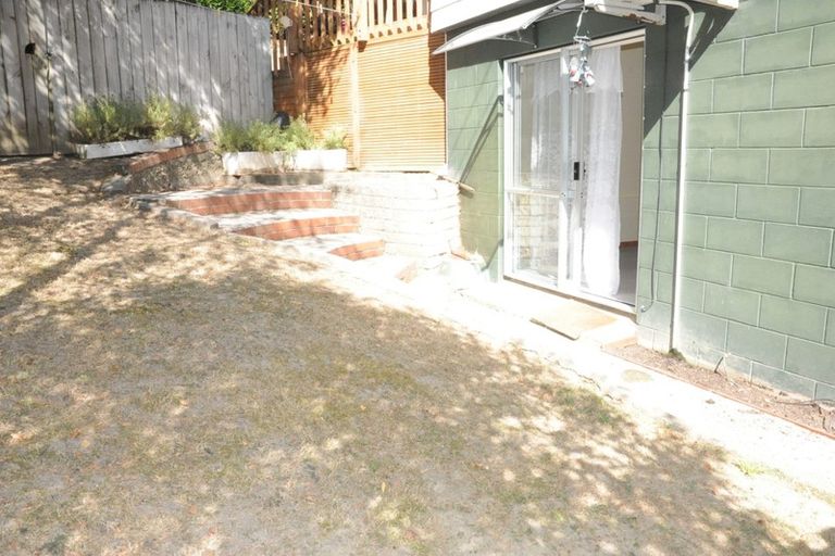 Photo of property in 17 Robbies Road, Shelly Park, Auckland, 2014