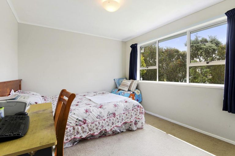 Photo of property in 5 Sari Place, Massey, Auckland, 0614