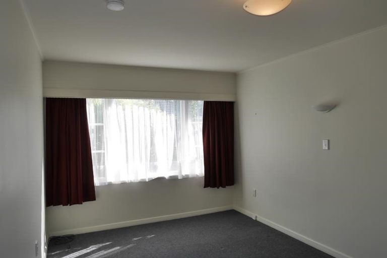 Photo of property in 185 Stokes Valley Road, Stokes Valley, Lower Hutt, 5019