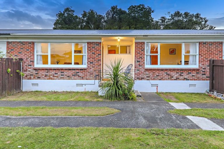 Photo of property in 2/27 Shirley Avenue, Papakura, 2110