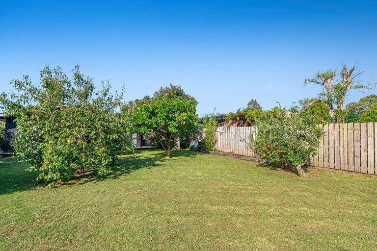 Photo of property in 18 Glengarry Avenue, Manly, Whangaparaoa, 0930