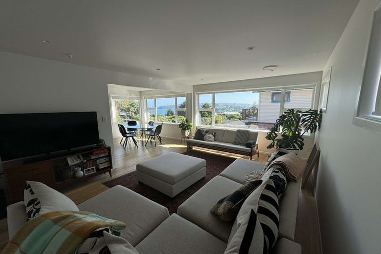 Photo of property in 10 Tirowhanga Road, Paremata, Porirua, 5024