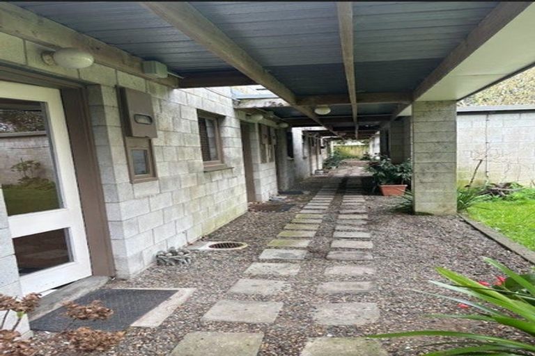 Photo of property in 2/13 May Street, Hamilton East, Hamilton, 3216